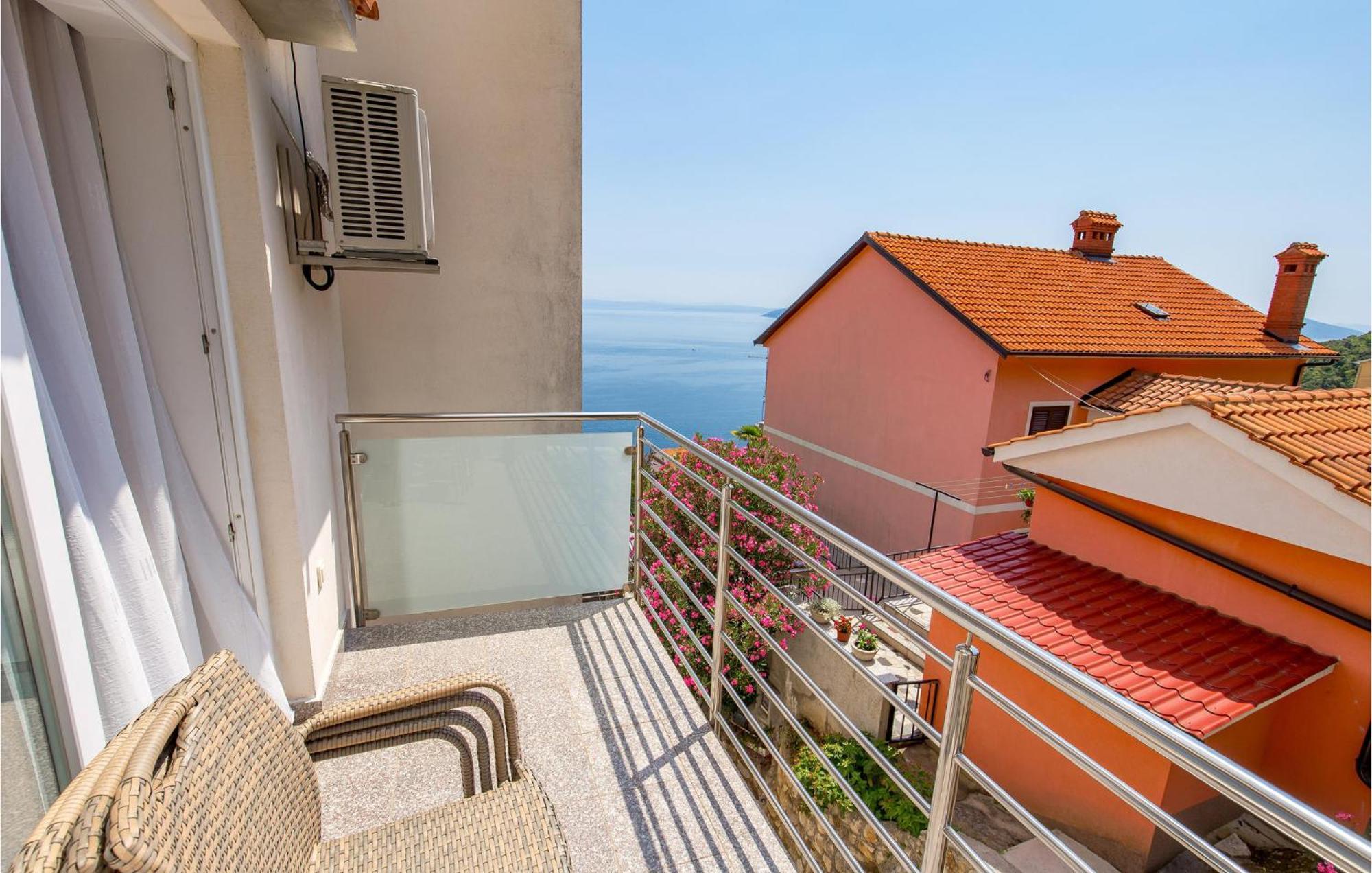 1 Bedroom Gorgeous Apartment In Mošćenička Draga Buitenkant foto